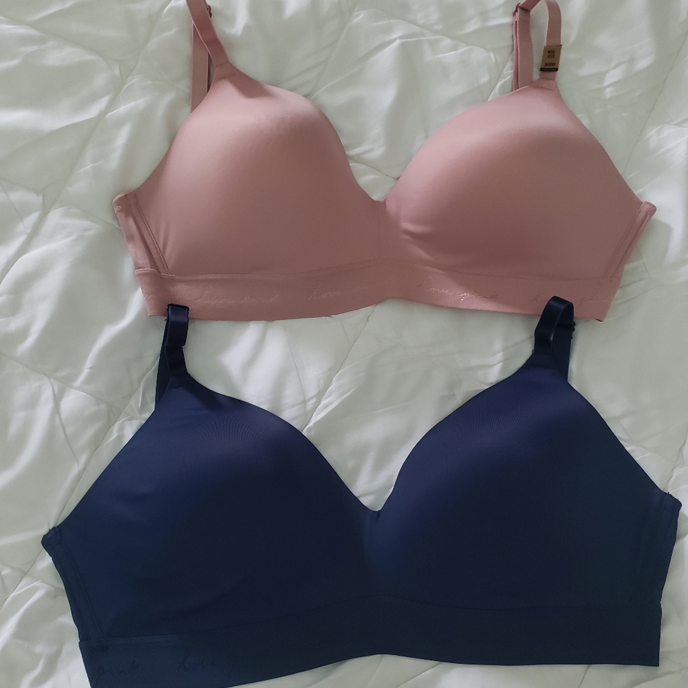 PINK VS wireless t-shirt bra buy 1, get 1 free